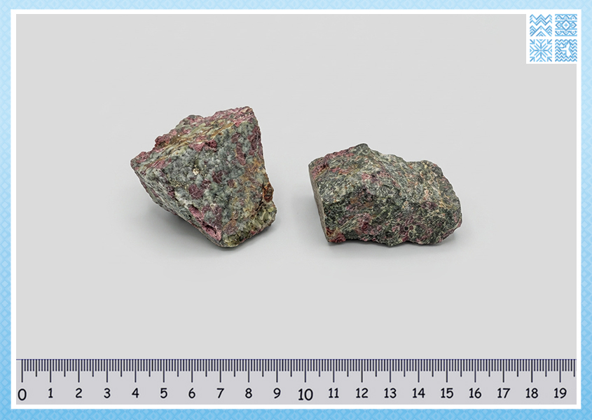 Эвдиалит — изображение 2