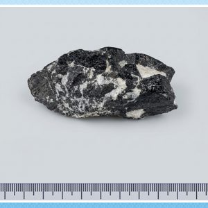 Магнетит крупный